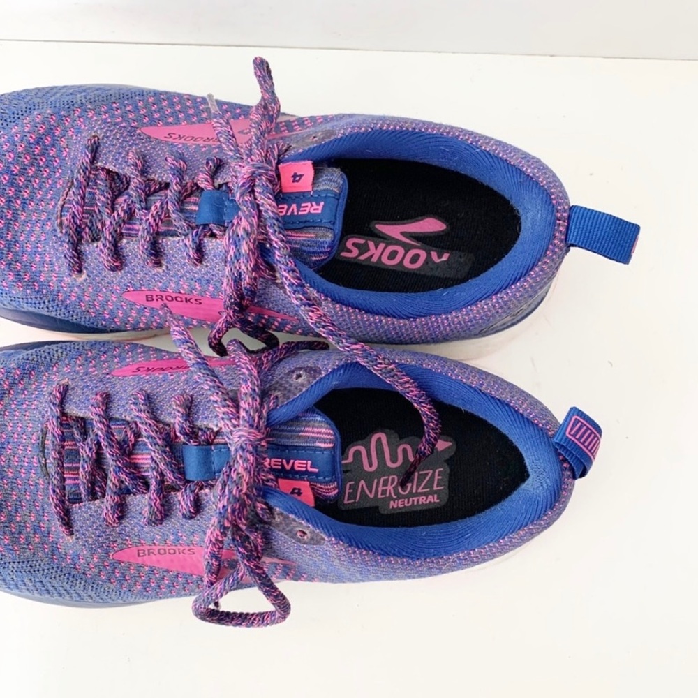 Brooks Women’s Revel 4 Running Shoe Size 8.5 Mesh Breathable Lace-Up Athletic